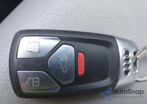 2017 Audi A4 2.0T Ultra Premium z USA, uszkodzony, nr VIN WAUGMAF40HN061802